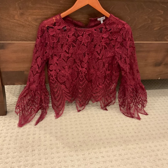 Elegant Lace Burgundy Top - Picture 2 of 2